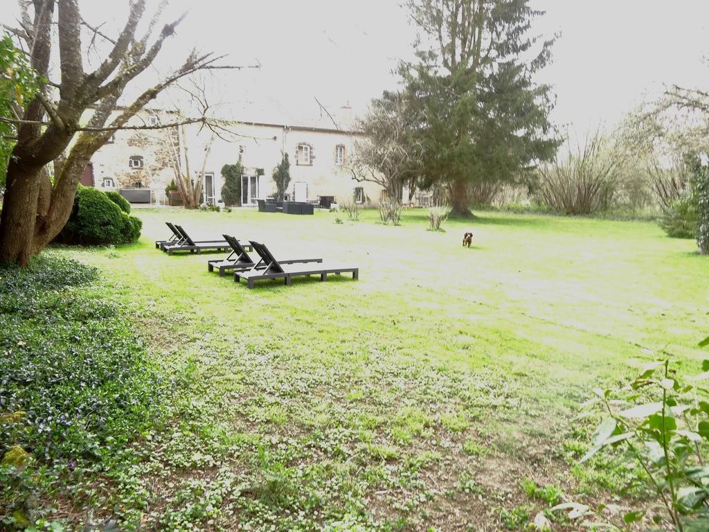 La Bromontoise Chambres D'Hotes Pontgibaud Esterno foto