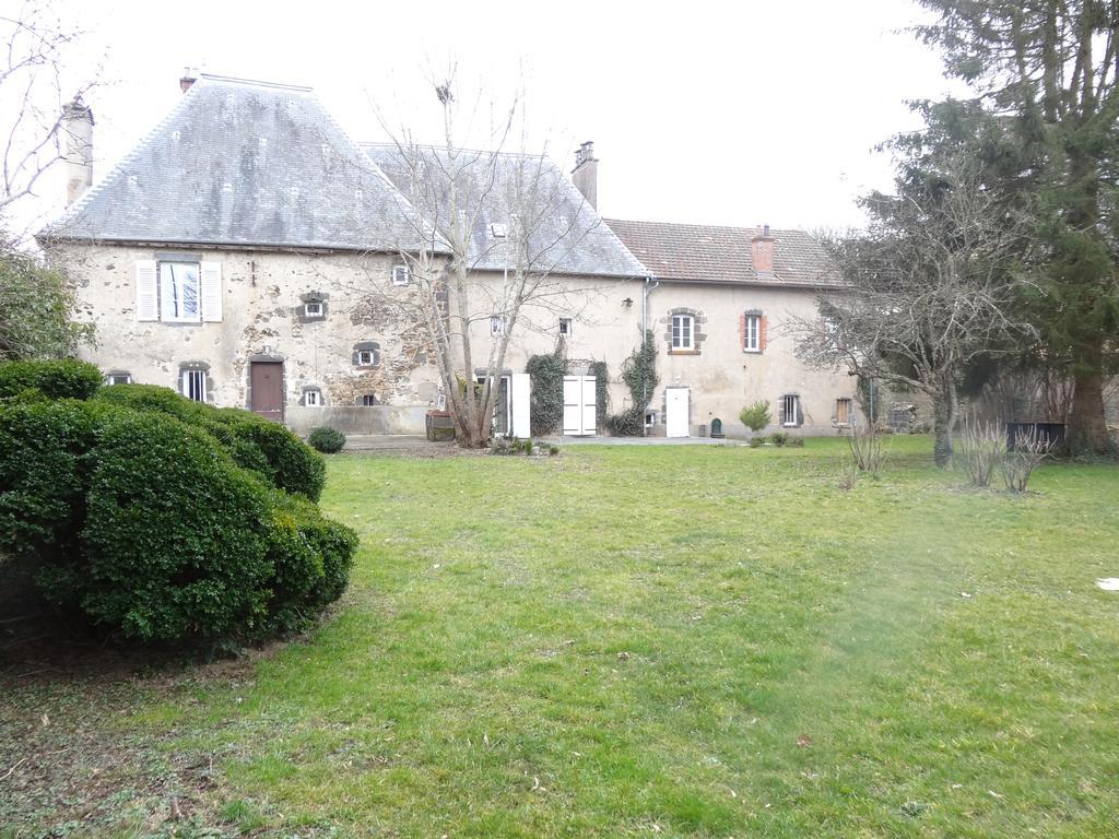 La Bromontoise Chambres D'Hotes Pontgibaud Esterno foto
