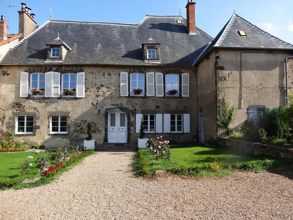 La Bromontoise Chambres D'Hotes Pontgibaud Esterno foto