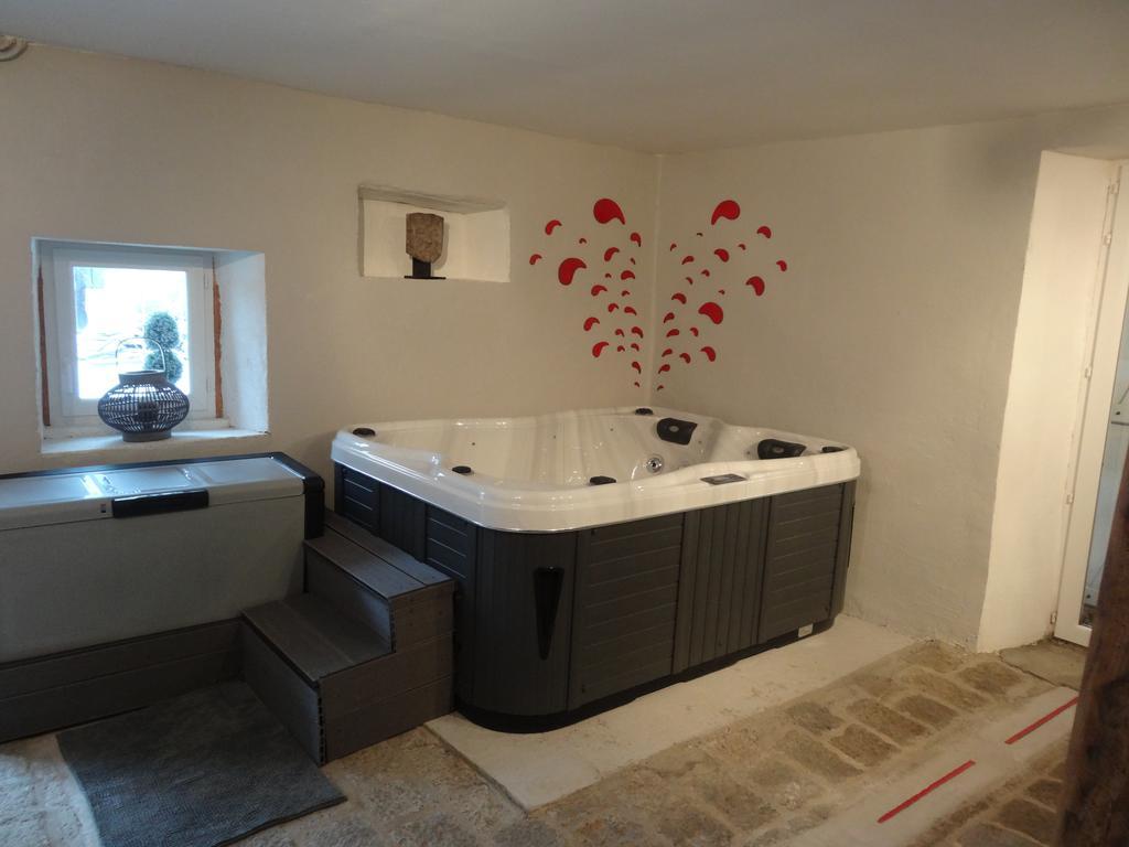 La Bromontoise Chambres D'Hotes Pontgibaud Esterno foto
